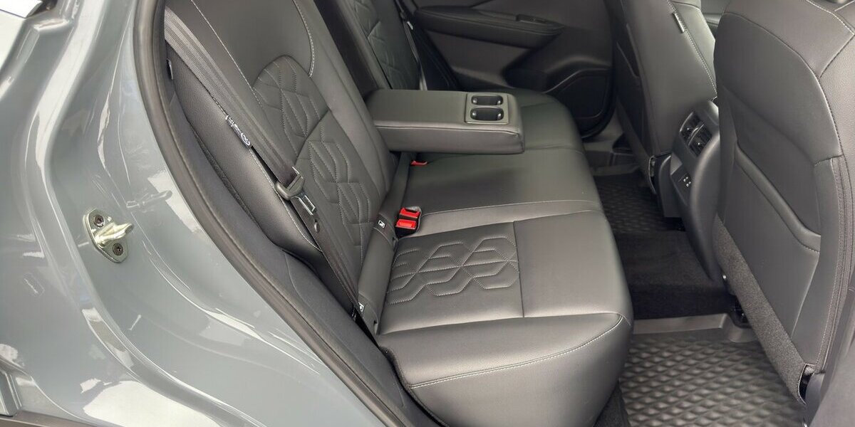 Nissan Qashqai Tekna XTronic *Navi/LED/el. Heckklappe/360 12.268 km 28.690 &euro; Bamberg 96052