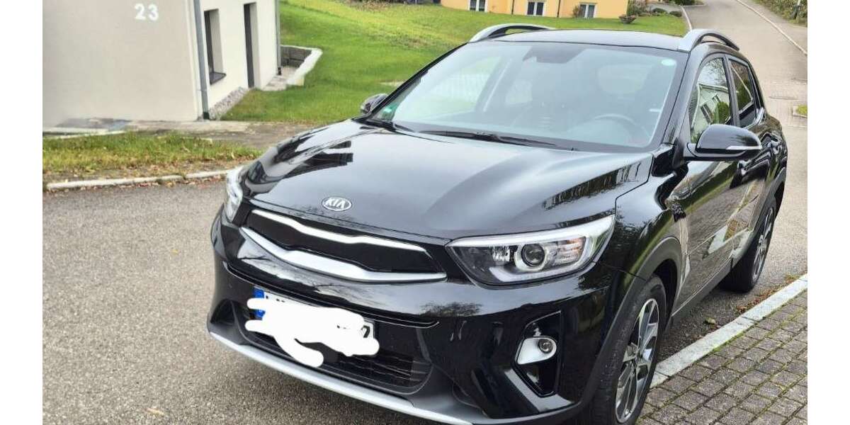 Kia Stonic 85.000 km 12.999 &euro; Bamberg 96049