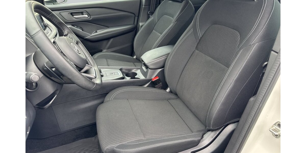 Nissan Qashqai Accenta *Xtronic/SHZG/Navi-App/Kamera/ICC/ 23.631 km 23.380 &euro; Bamberg 96052