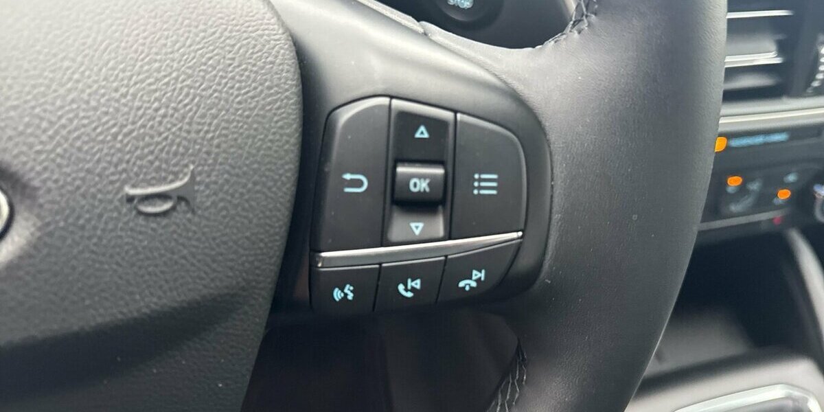 Ford Kuga 1.5 Cool & Connect *Navi/Sitzhzg/Tempomat/1.H 9.958 km 20.980 &euro; Bamberg 96052