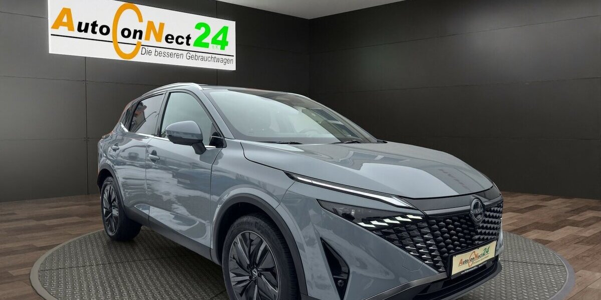 Nissan Qashqai Tekna XTronic *Navi/LED/el. Heckklappe/360 12.268 km 28.690 &euro; Bamberg 96052