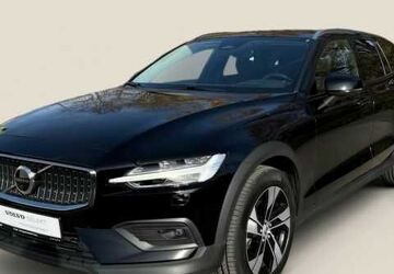 Volvo V60 Cross Country 65.920 km 35.990 &euro; Bamberg 96052