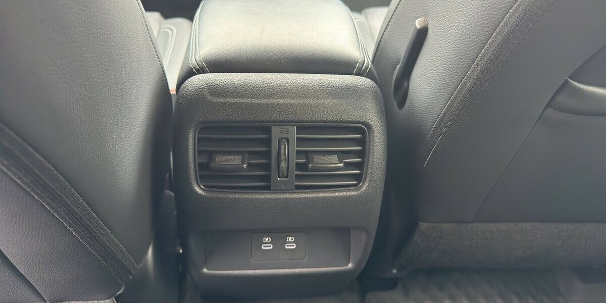 Nissan Qashqai Tekna XTronic *Navi/LED/el. Heckklappe/360 12.268 km 28.690 &euro; Bamberg 96052