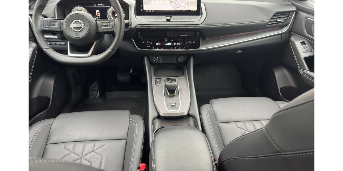 Nissan Qashqai Tekna XTronic *Navi/LED/el. Heckklappe/360 12.268 km 28.690 &euro; Bamberg 96052