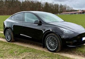 Tesla Model Y 59.700 km 33.900 &euro; Bamberg 96049