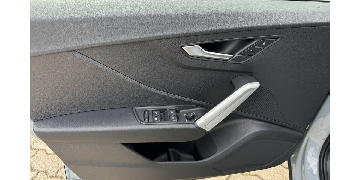 Audi Q2 35 TFSI advanced *LED/Navi-App/Kamera/virt.CP/S 2.158 km 27.790 &euro; Bamberg 96052