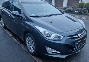 Hyundai i40 228.000 km 6.400 &euro; Eggolsheim 91330