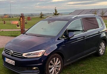VW Touran 129.500 km 17.099 &euro; Forchheim 91301