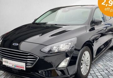 Ford Focus 46.144 km 16.979 &euro; Bamberg 96052