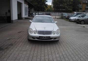 Mercedes-Benz E 320 216.000 km 6.999 &euro; Bamberg 96052
