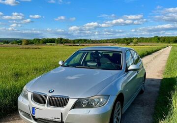 BMW 325 99.811 km 12.000 &euro; Hessdorf 91093