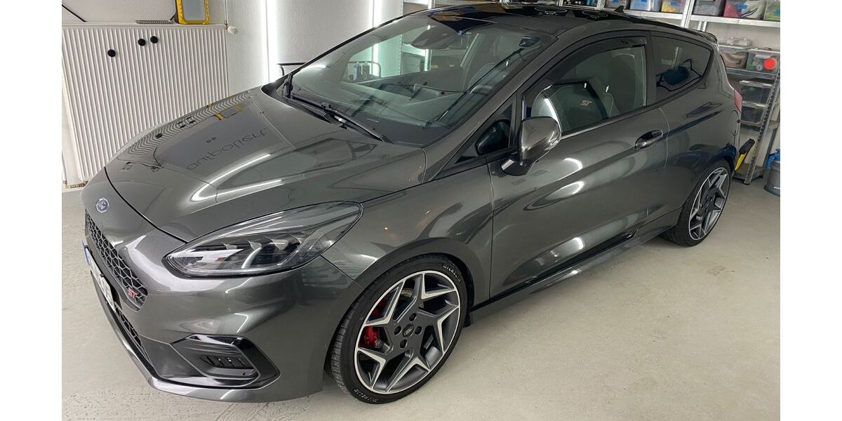 Ford Fiesta 33.400 km 20.490 &euro; Hirschaid 96114