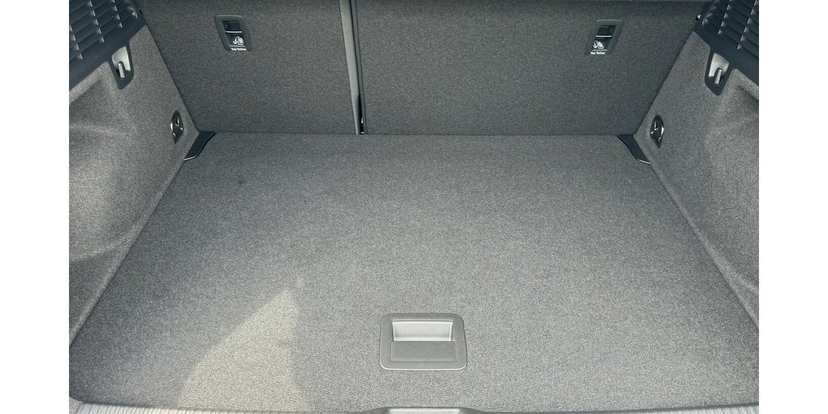 Audi Q2 35 TFSI advanced *LED/Navi-App/Kamera/virt.CP/S 2.158 km 27.790 &euro; Bamberg 96052