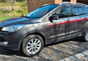 Ford Kuga 93.600 km 8.500 &euro; Ebern 96106