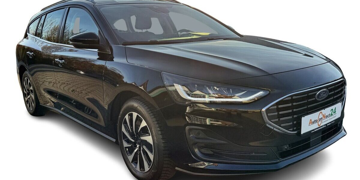 Ford Focus Titanium *Navi/SHZG/LED/TPMT/PDC/1.HD* 18.680 km 18.770 &euro; Bamberg 96052