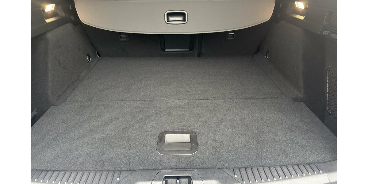 Ford Focus Turnier ST-Line X *AHK//Head-up/Navi/SHZG/PD 10.269 km 22.490 &euro; Bamberg 96052