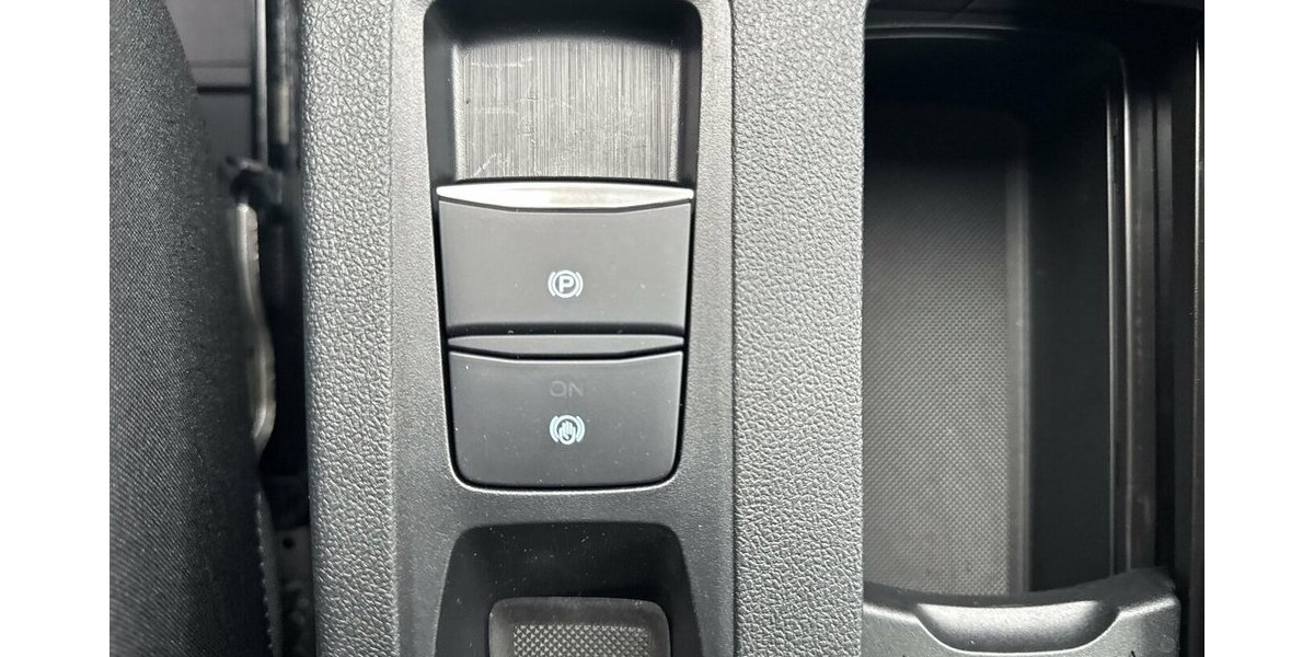 Ford Kuga 1.5 Cool & Connect *Navi/Sitzhzg/Tempomat/1.H 9.958 km 20.980 &euro; Bamberg 96052