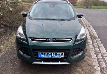 Ford Kuga 129.000 km 9.900 &euro; Ebern 96106