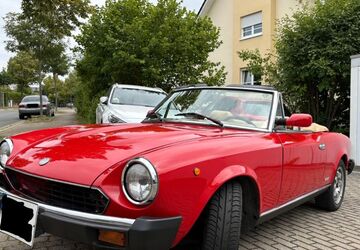 Fiat 124 Spider 66.900 km 15.900 &euro; Stegaurach 96135