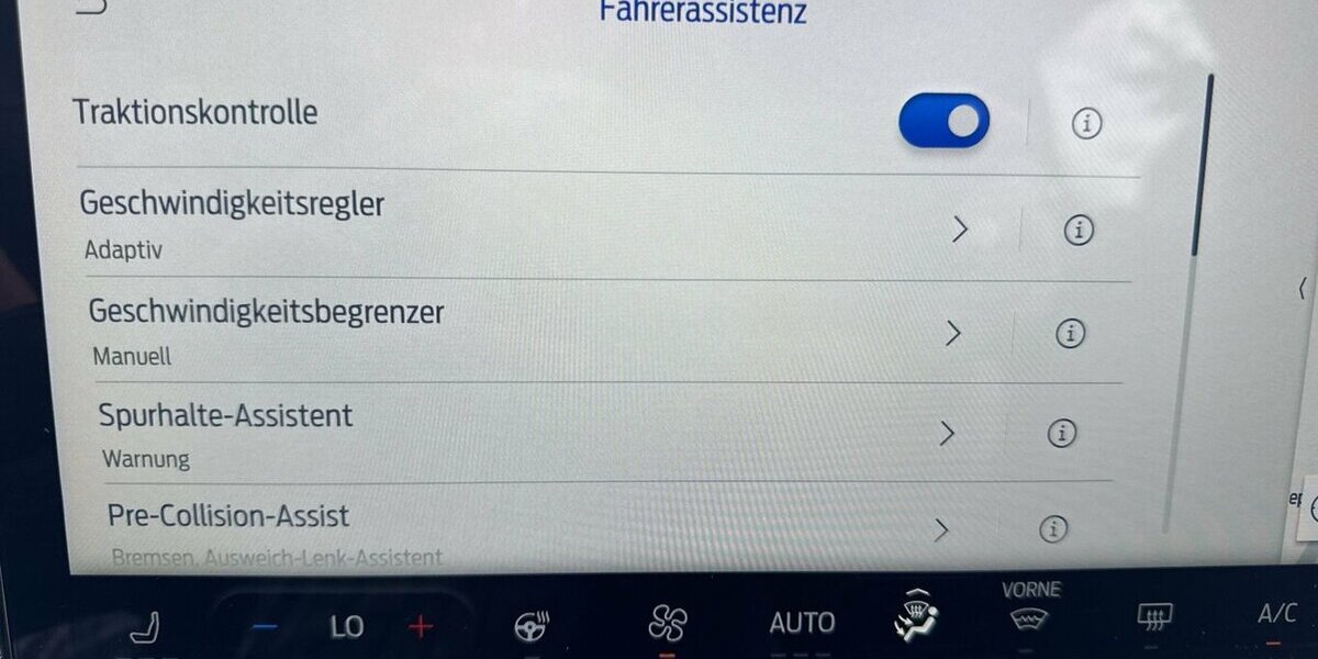 Ford Focus ST-Line X*Automatik//Navi/SHZG/PDC/Kamera* 9.976 km 23.390 &euro; Bamberg 96052