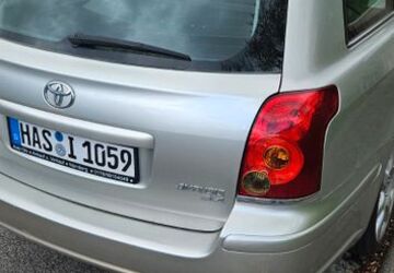 Toyota Avensis 130.000 km 4.100 &euro; Eltmann 97483