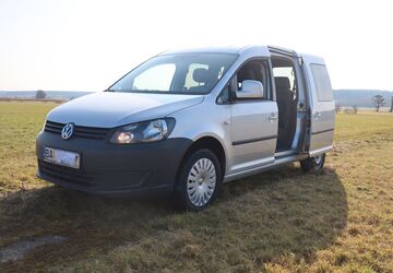VW Caddy 143.700 km 12.900 &euro; schlüsselfeld 96132