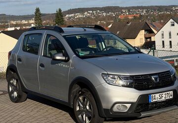 Dacia Sandero 101.000 km 6.400 &euro; Bamberg 96047