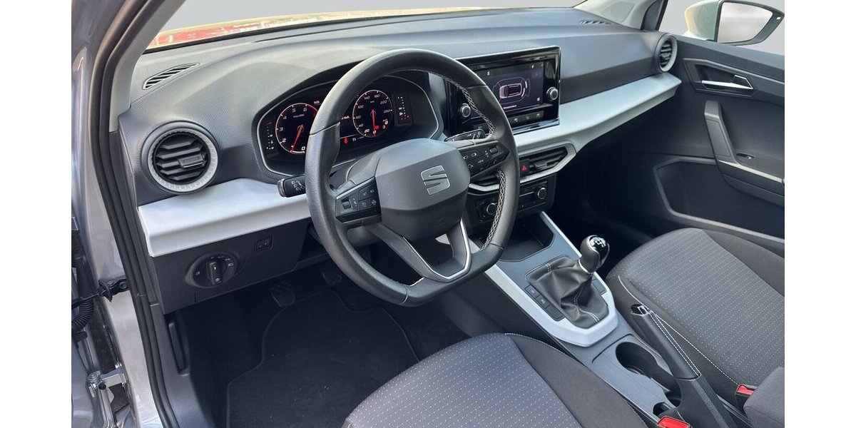 Seat Arona Style *Navi-App/SHZG/LED/Kamera/PDC* 13.138 km 16.980 &euro; Bamberg 96052