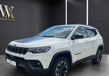 Jeep Compass 44.900 km 23.400 &euro; Strullendorf 96129