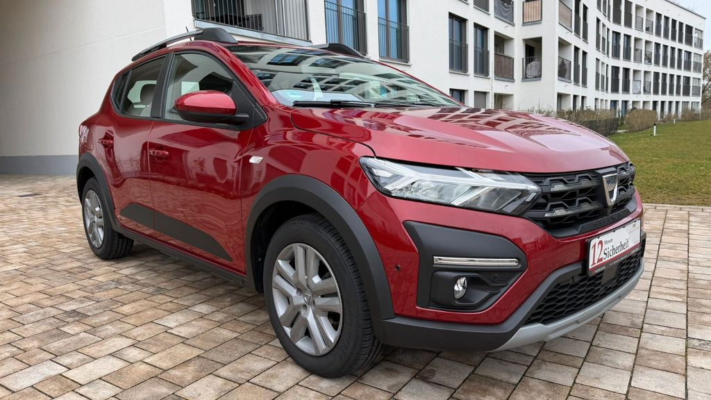 Dacia Sandero 35.000 km 14.700 &euro; Hallstadt 96103