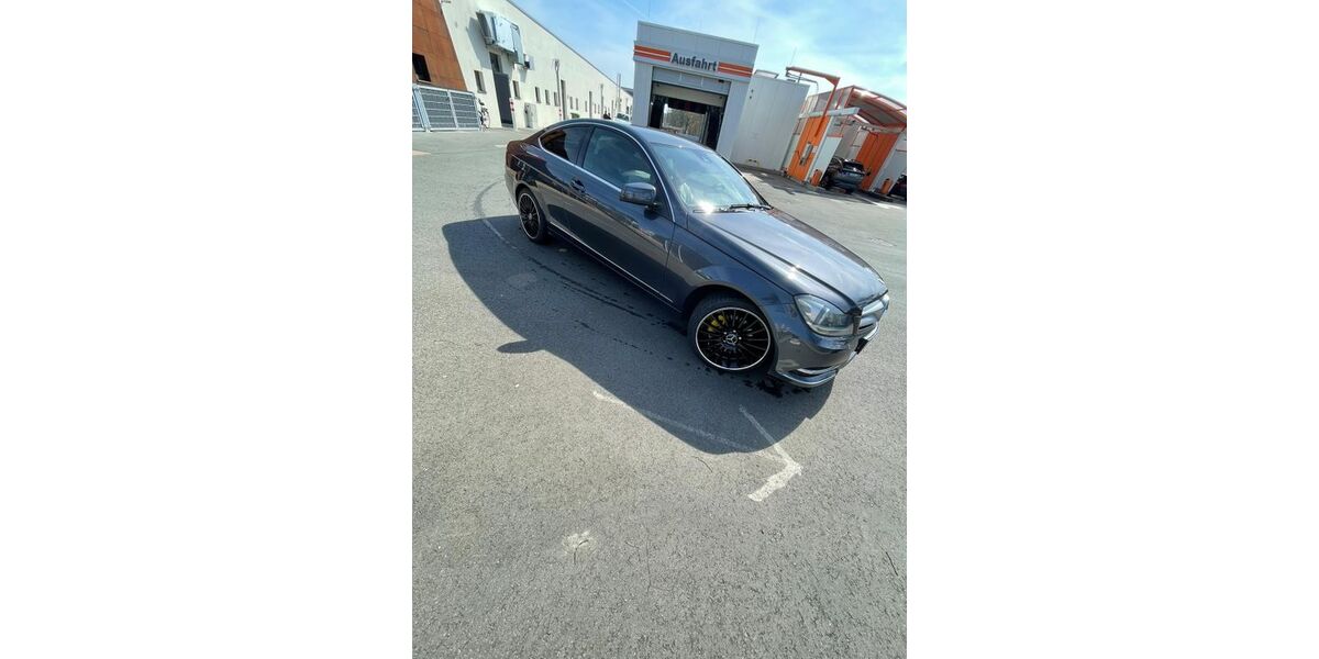 Mercedes-Benz C 220 244.444 km 5.999 &euro; Forchheim 91301