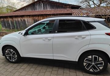 Hyundai KONA Elektro 62.922 km 16.999 &euro; Zapfendorf 96199