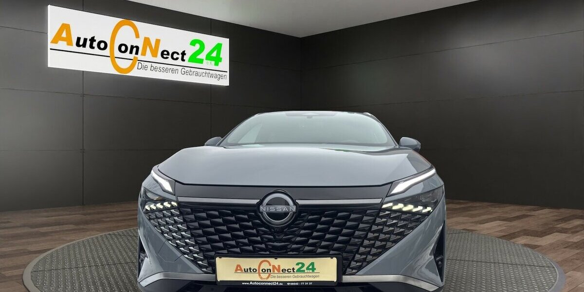 Nissan Qashqai Tekna XTronic *Navi/LED/el. Heckklappe/360 12.268 km 28.690 &euro; Bamberg 96052