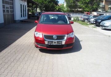 VW Touran 122.450 km 6.590 &euro; Bamberg 96052
