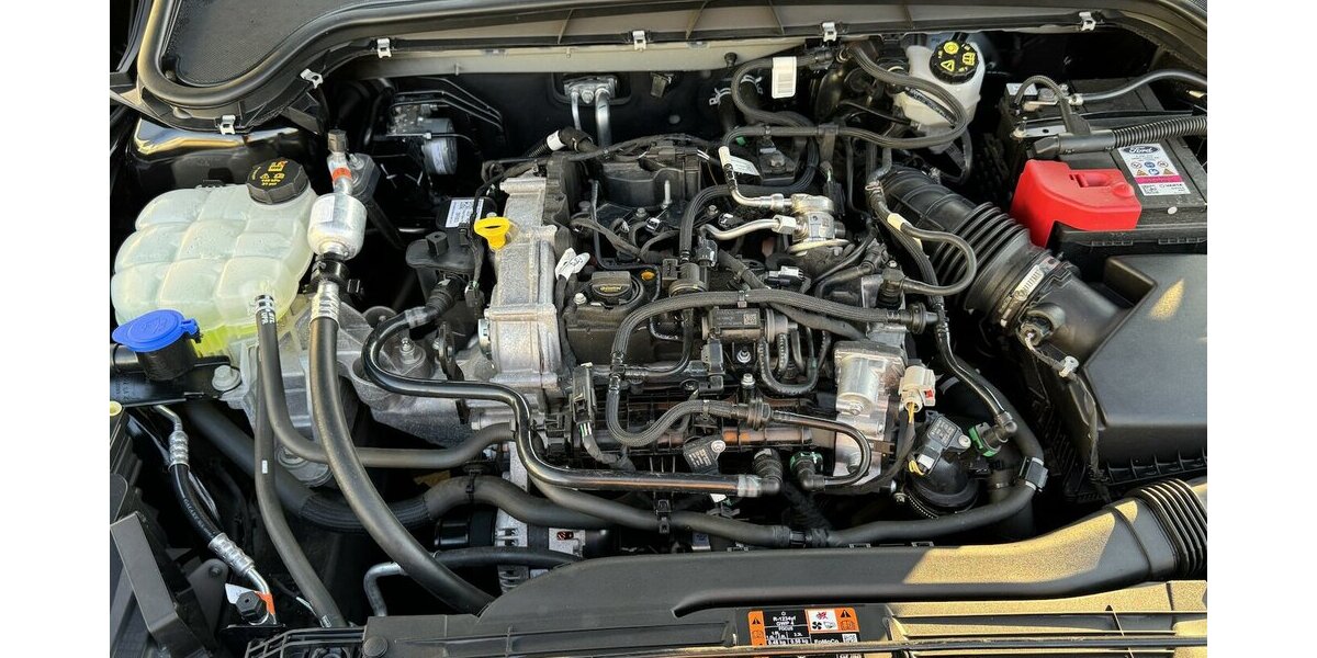 Ford Focus Titanium *Navi/SHZG/LED/TPMT/PDC/1.HD* 18.680 km 18.770 &euro; Bamberg 96052