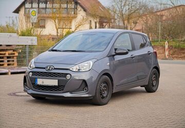 Hyundai i10 23.336 km 9.300 &euro; Burgebrach 96138