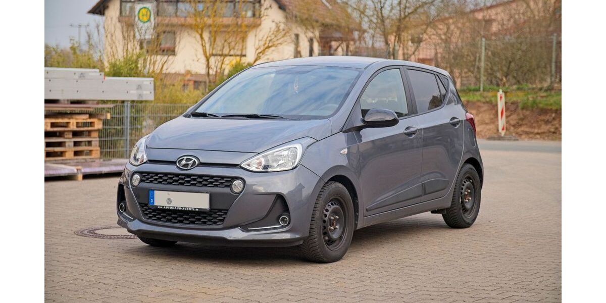 Hyundai i10 23.336 km 9.300 &euro; Burgebrach 96138