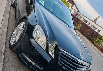 Mercedes-Benz E 200 206.000 km 14.200 &euro; Bamberg 96049