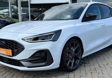 Ford Focus 1.550 km 38.949 &euro; Bamberg 96052