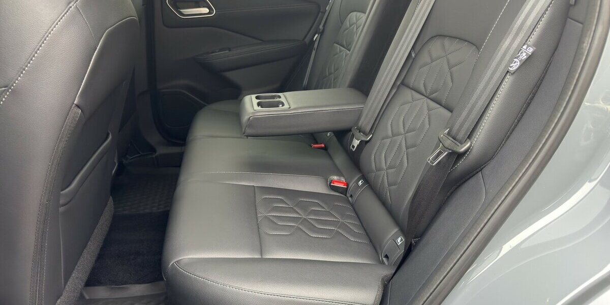 Nissan Qashqai Tekna XTronic *Navi/LED/el. Heckklappe/360 12.268 km 28.690 &euro; Bamberg 96052